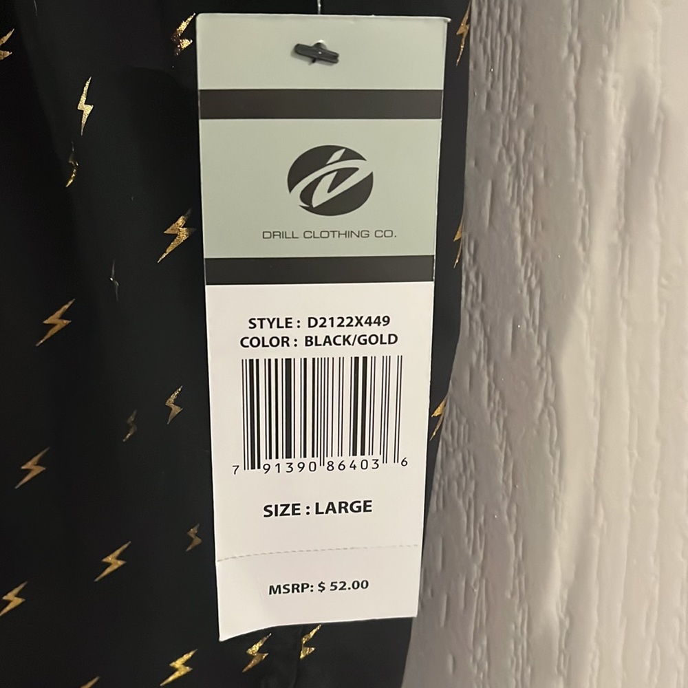 MENS STYLISH BUTTON DOWN SIZE LARGE - Picture 3 of 4